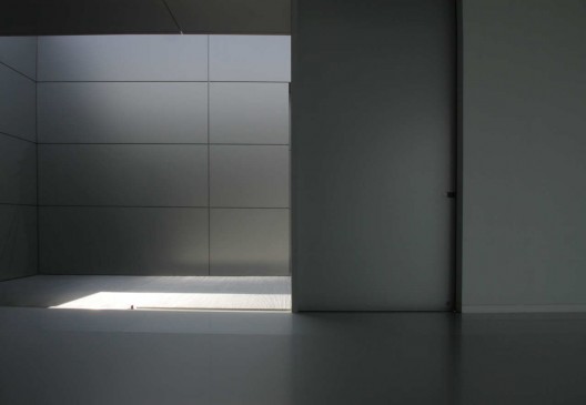 Breathing Factory / Takashi Yamaguchi & Associates