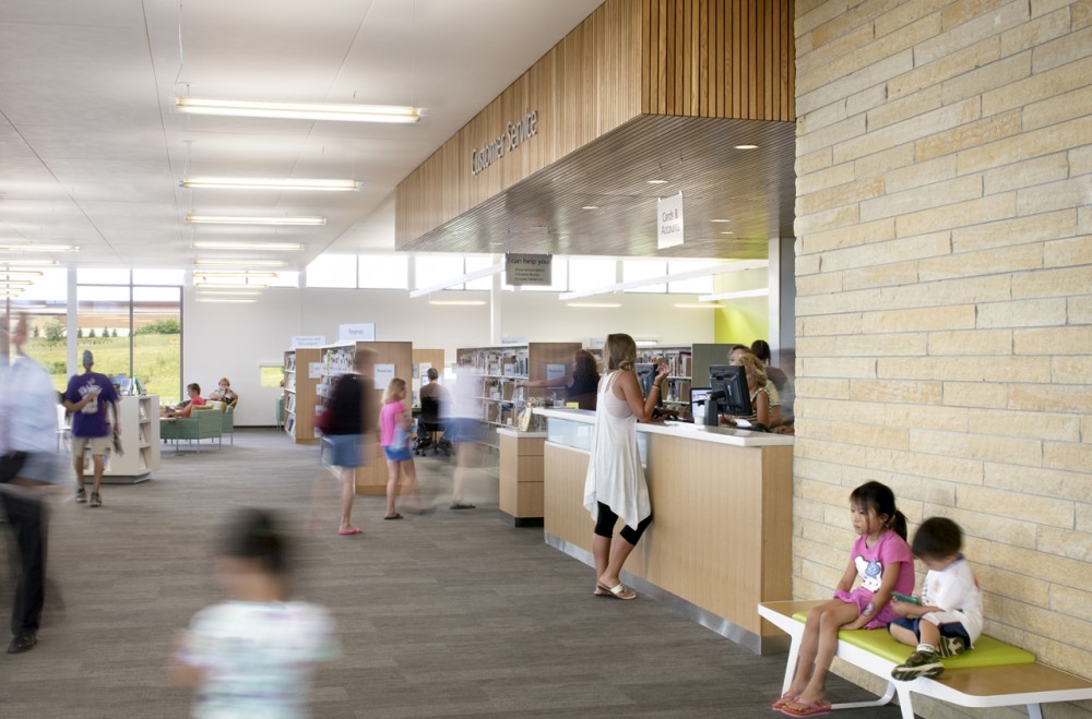 Hennepin County Library Maple Grove / Meyer, Scherer & Rockcastle