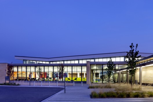 Hennepin County Library Maple Grove / Meyer, Scherer & Rockcastle