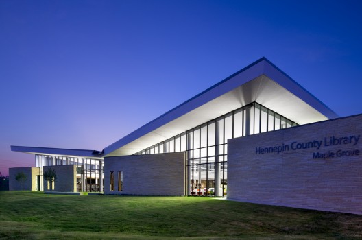 Hennepin County Library Maple Grove / Meyer, Scherer & Rockcastle