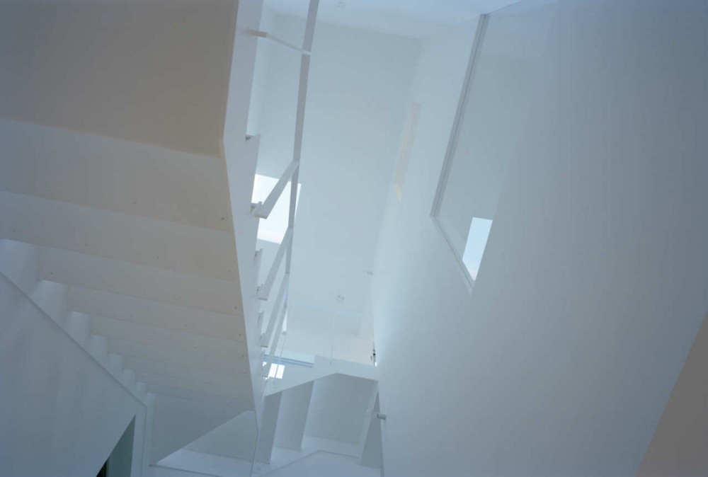 YNH / yujin HIRASE + yHa architects