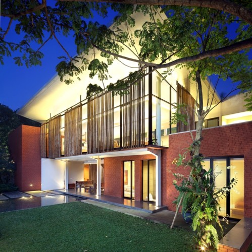 House In Nursery / Rudi Kelana, Gerard Tambunan