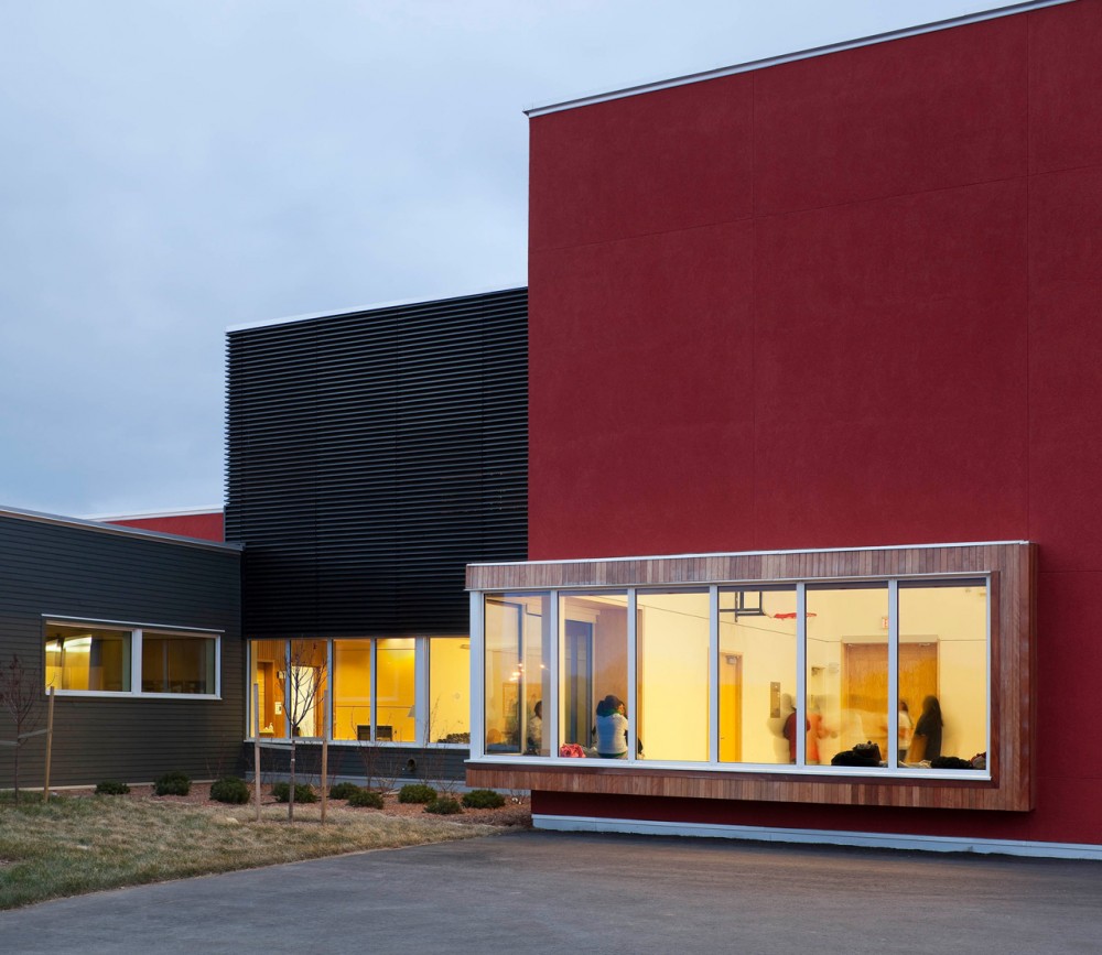 Sister Margaret Smith Addictions Treatment Centre / Kuch Stephenson Gibson Malo Architects and Engineer + Montgomery Sisam Architects