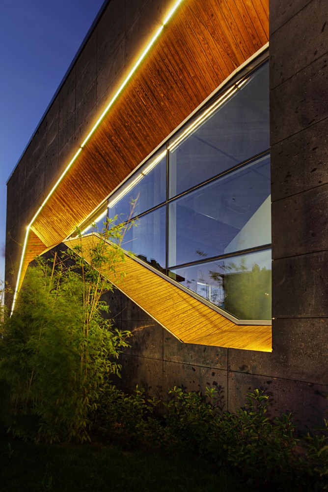 Office Building In Istanbul / Tago Architects