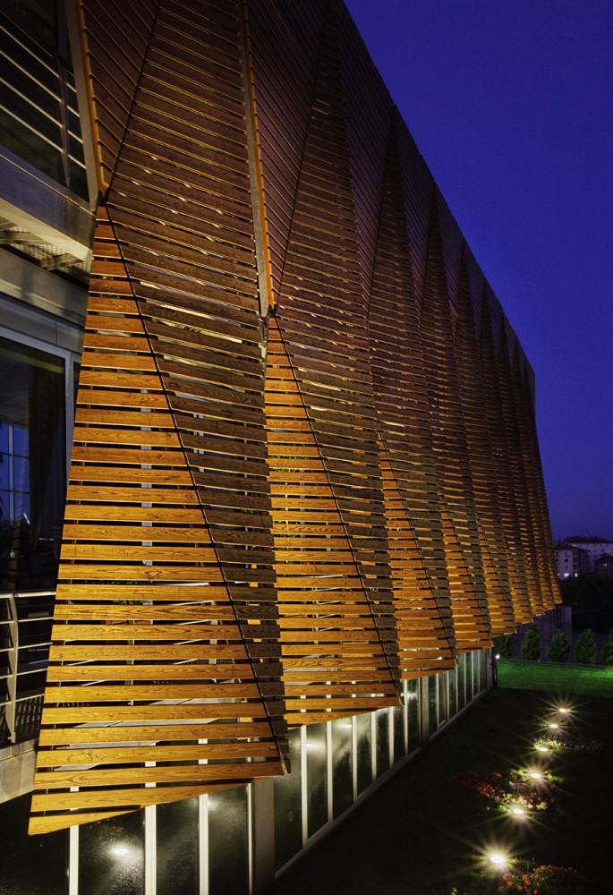 Office Building In Istanbul / Tago Architects