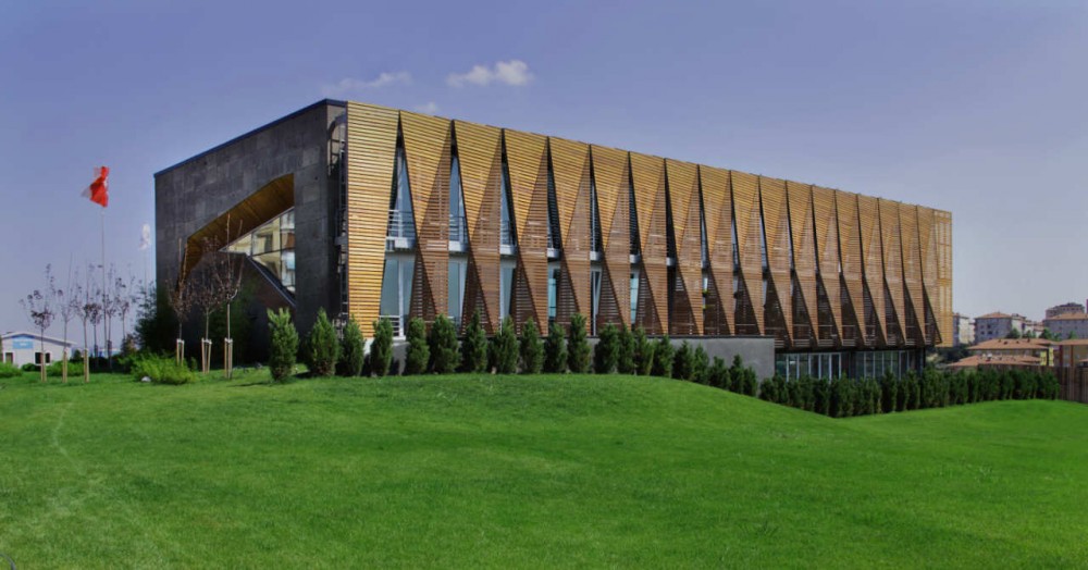 Office Building In Istanbul / Tago Architects
