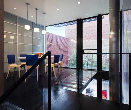 Lorber Tarler Residence / Robert Gurney Architect