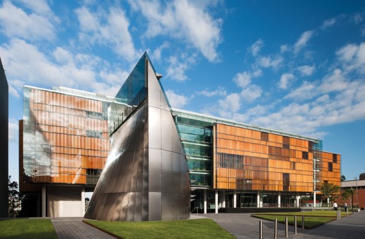 Faculty of Law, University of Sydney / FJMT