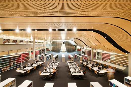 Faculty of Law, University of Sydney / FJMT