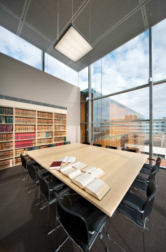 Faculty of Law, University of Sydney / FJMT