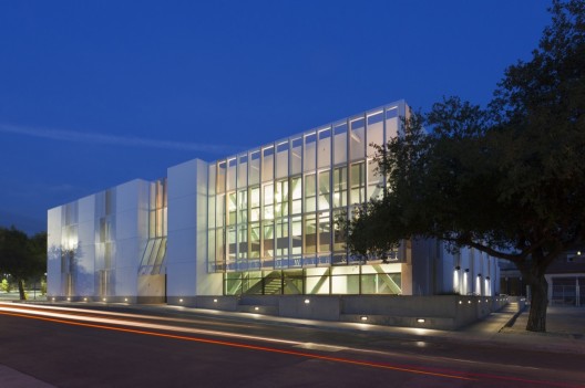 Pasadena Water and Power / Gonzalez Goodale Architects