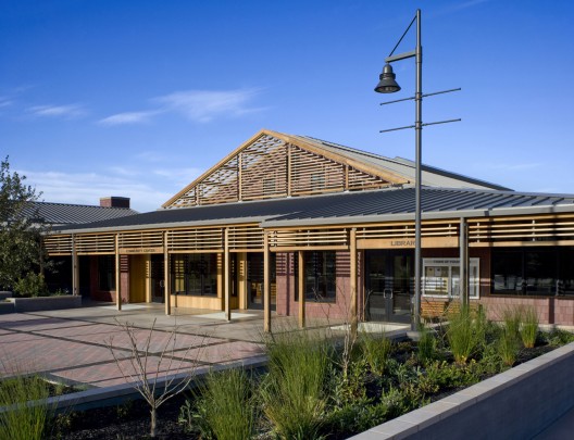 Yountville Town Center / Siegel + Strain Architects