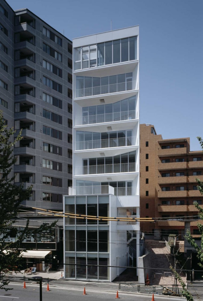 Ebi / yHa architects+ L&C design