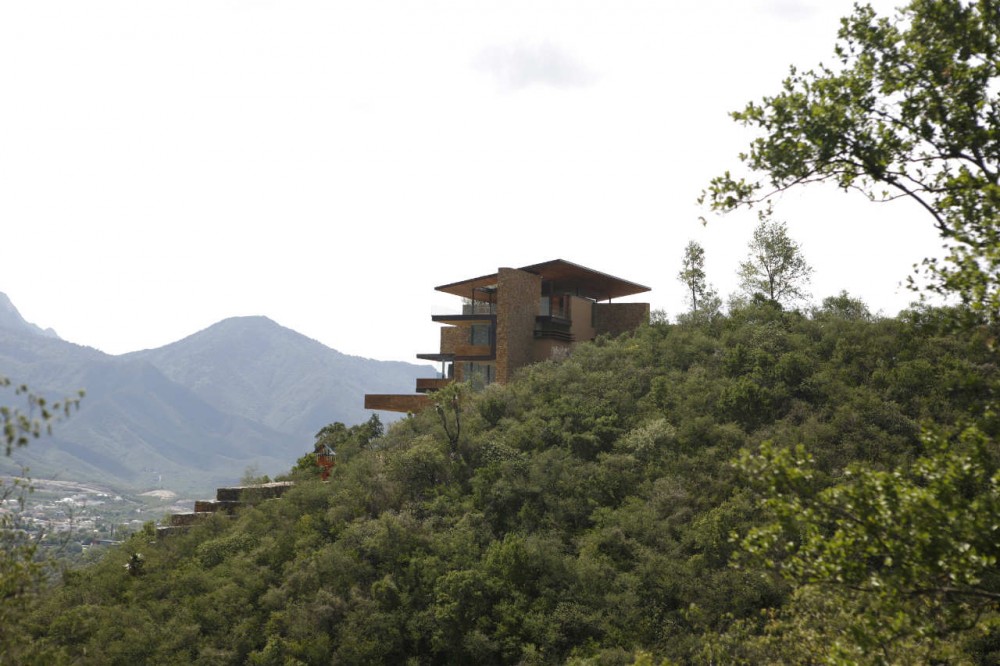 Los Osos House / Agustín Landa Ruiloba