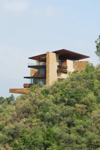 Los Osos House / Agustín Landa Ruiloba