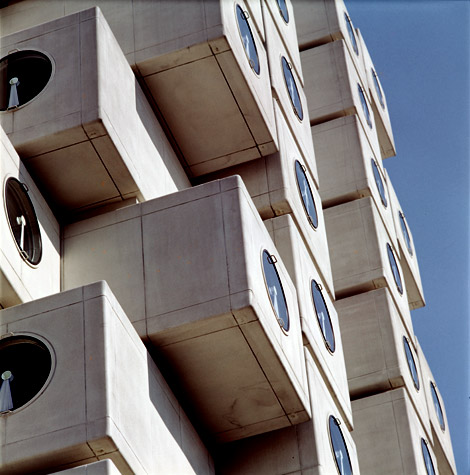AD Classics: Nakagin Capsule Tower / Kisho Kurokawa