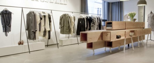 New Store Of ‘Won Hundred’ / MAPT