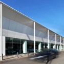 Commercial Building Fratelli Cozzi Auto / Buratti+Battiston Architects Commercial Building Fratelli Cozzi Auto / Buratti+Battiston Architects © Buratti+Battiston Architects