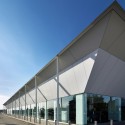 Commercial Building Fratelli Cozzi Auto / Buratti+Battiston Architects Commercial Building Fratelli Cozzi Auto / Buratti+Battiston Architects © Buratti+Battiston Architects