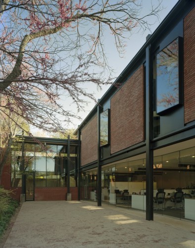 Fulbright Building Addition / Marlon Blackwell Architect