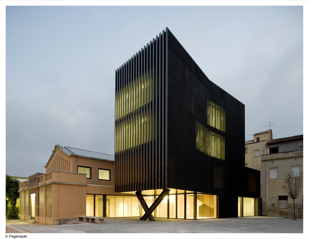 Ferreries Cultural Centre / [ARQUITECTURIA]