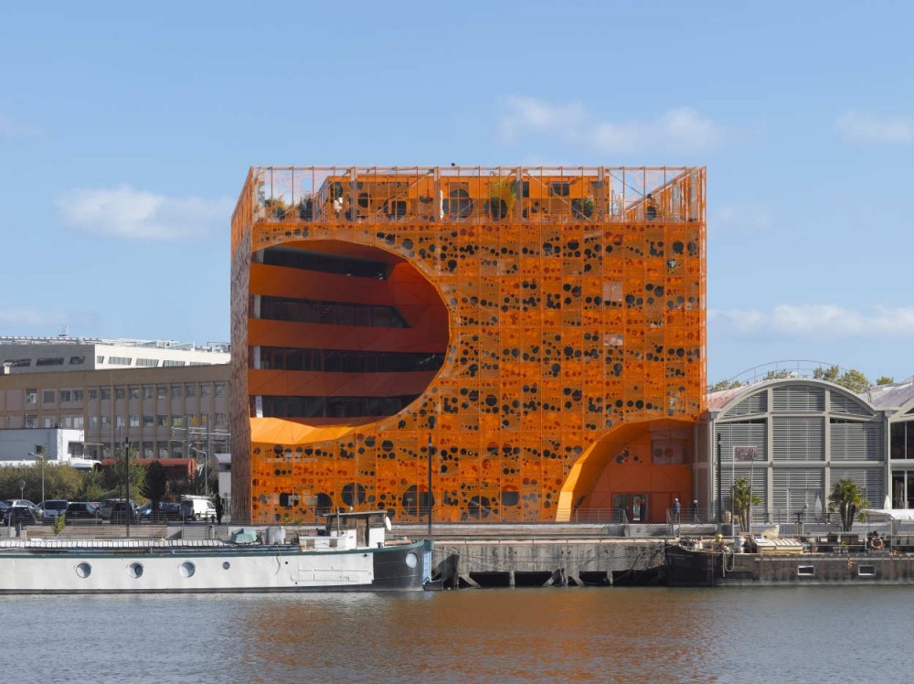The Orange Cube / Jakob + Macfarlane Architects