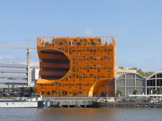The Orange Cube / Jakob + Macfarlane Architects