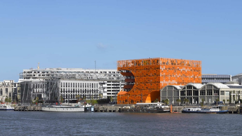 The Orange Cube / Jakob + Macfarlane Architects