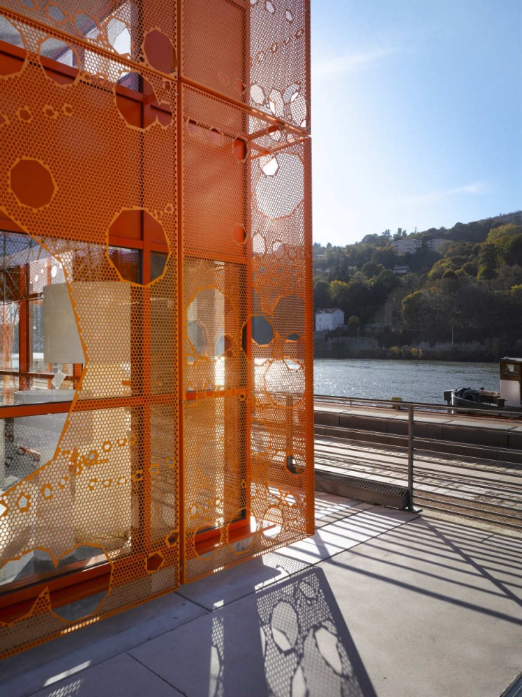 The Orange Cube / Jakob + Macfarlane Architects