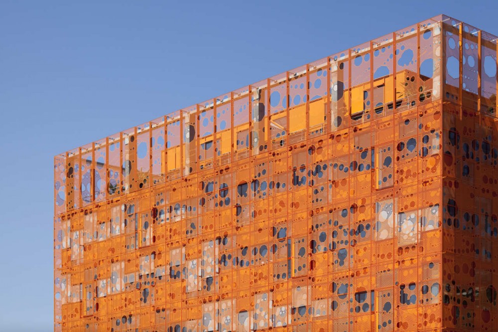 The Orange Cube / Jakob + Macfarlane Architects
