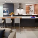 Watergate Apartment / Robert Gurney Architect Watergate Apartment / Robert Gurney Architect © Maxwell MacKenzie Architectural Photographer