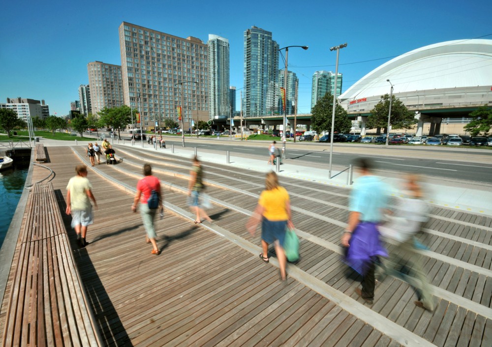 Toronto Central Waterfront / West 8 and DTAH