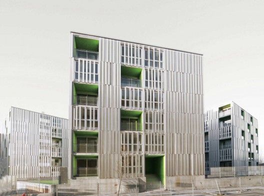 156 Transitory Dwellings In Parla Madrid/ Rueda Pizarro Arquitectos SLP
