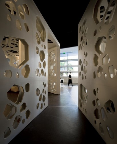 A Coffee House Made From Coffee / LOFF Atelier