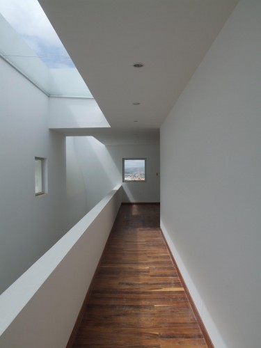 Universidad Andina Simón Bolivar Campus / G/CdR Arquitectos