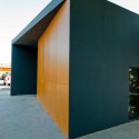 Veterinary Clinic, Ulth / Posto 9 Veterinary Clinic, Ulth / Posto 9 © Filipe Oliveira