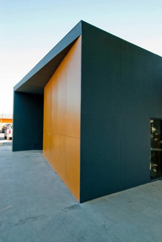 Veterinary Clinic, Ulth / Posto 9