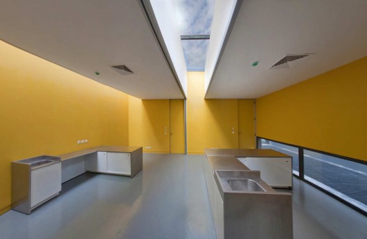 Veterinary Clinic, Ulth / Posto 9