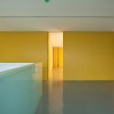 Veterinary Clinic, Ulth / Posto 9 Veterinary Clinic, Ulth / Posto 9 © Filipe Oliveira