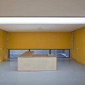 Veterinary Clinic, Ulth / Posto 9 Veterinary Clinic, Ulth / Posto 9 © Filipe Oliveira