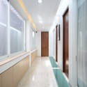 Leo House / Edha Architects Leo House / Edha Architects © Fernando Gomulya – Tectography