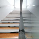 Leo House / Edha Architects Leo House / Edha Architects © Fernando Gomulya – Tectography