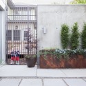 B+W House / Julie Snow Architects