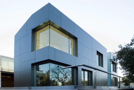 The House On The Hill / Miguel Barahona, PYF Arquitectura