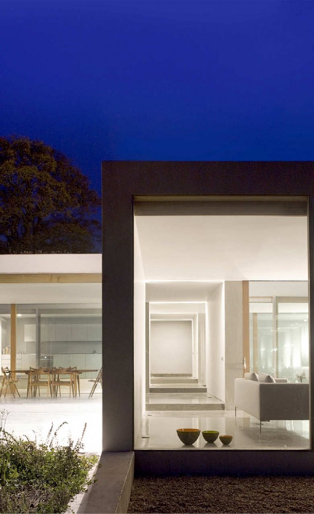 House In Bohermore / Boyd Cody Architects