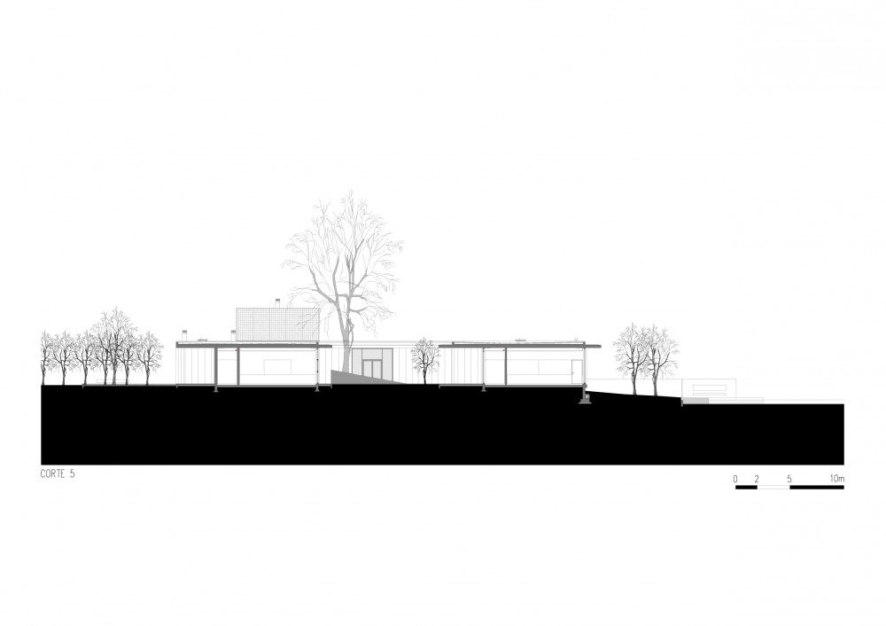 Candoso S. Martinho School Centre / Pitagoras Arquitectos