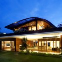 Sky Garden House / Guz Architects