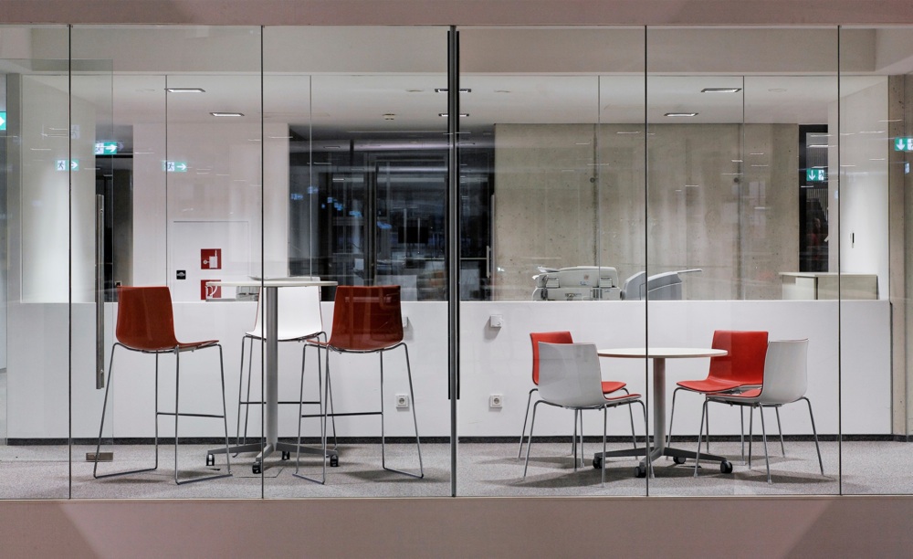 New Factory Building / Peter Zinganel