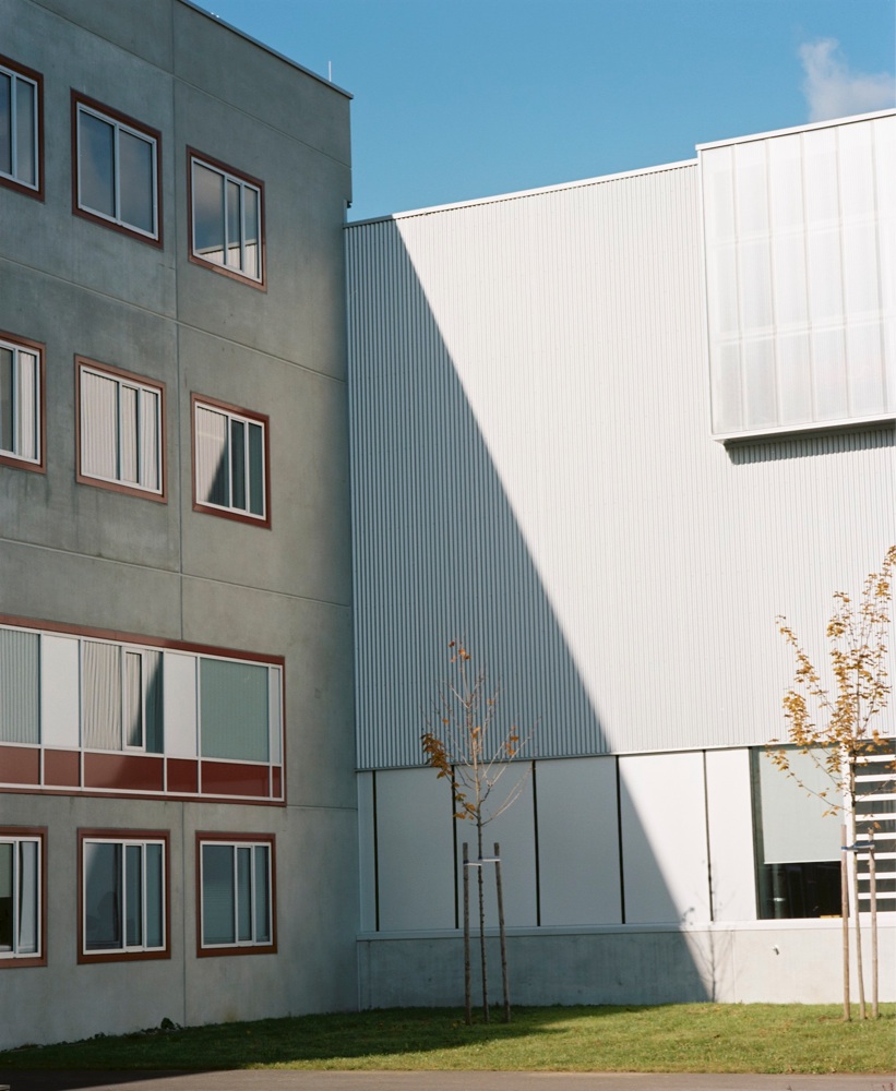 New Factory Building / Peter Zinganel