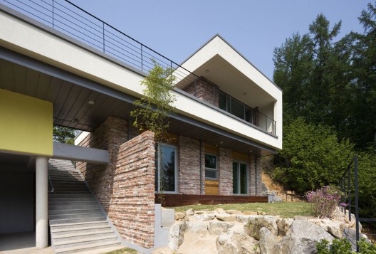 Wondangri House / UOSarchitects